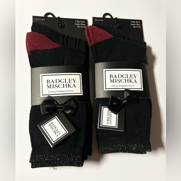 Badgley Mischka Accessories - Badgley Mischka Ladies Black Luxury Cashmere Crew Socks 4 Pairs Shoe Size 6-10